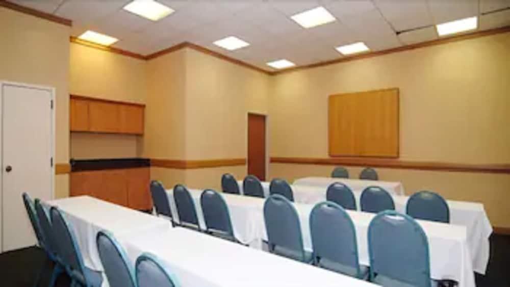 Pan American Inn And Suites アルバカーキ エクステリア 写真