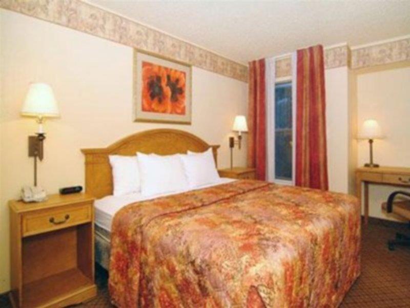 Pan American Inn And Suites アルバカーキ エクステリア 写真