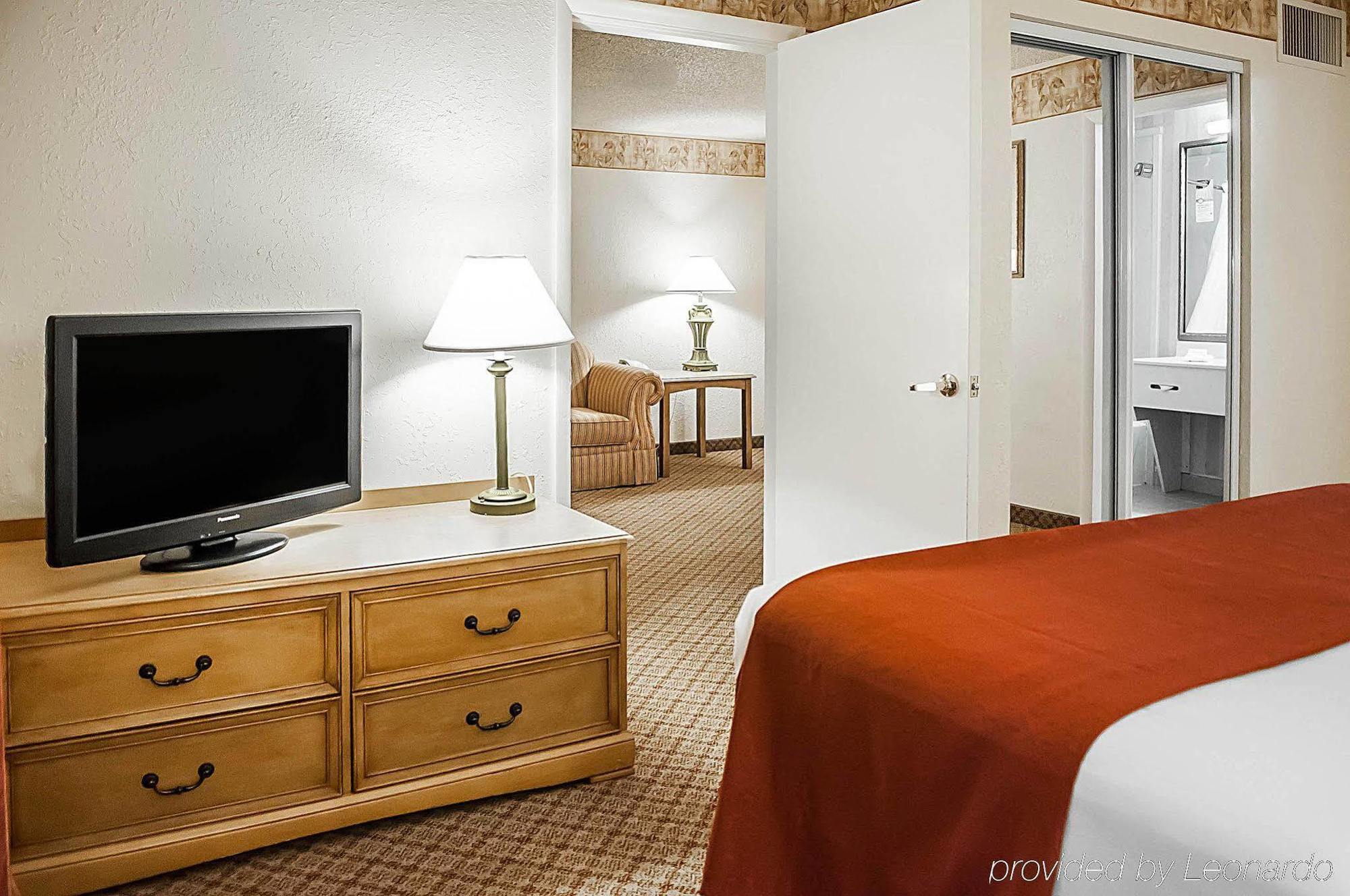 Pan American Inn And Suites アルバカーキ エクステリア 写真