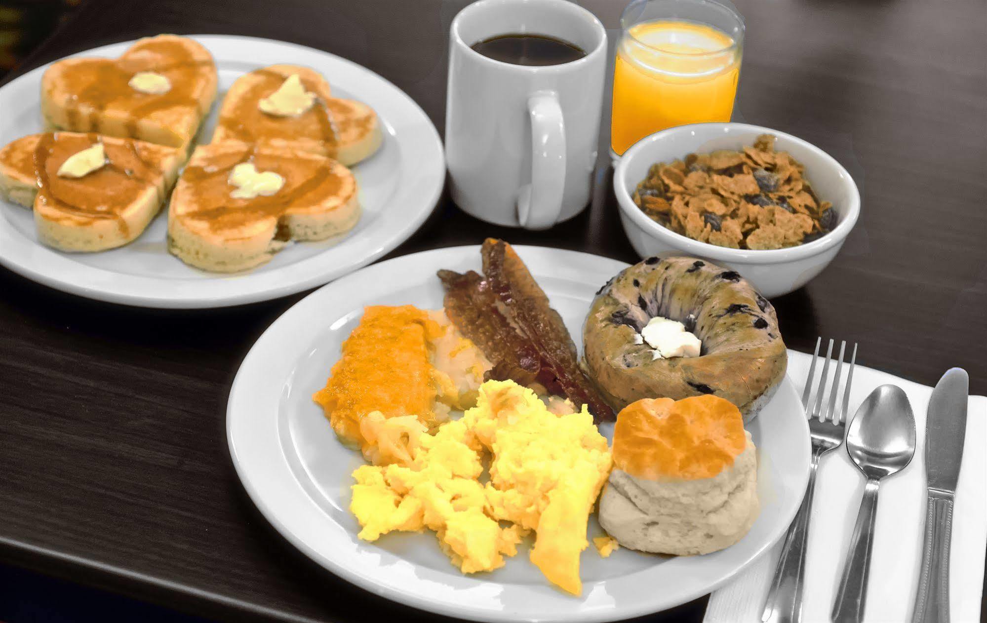 Pan American Inn And Suites アルバカーキ エクステリア 写真