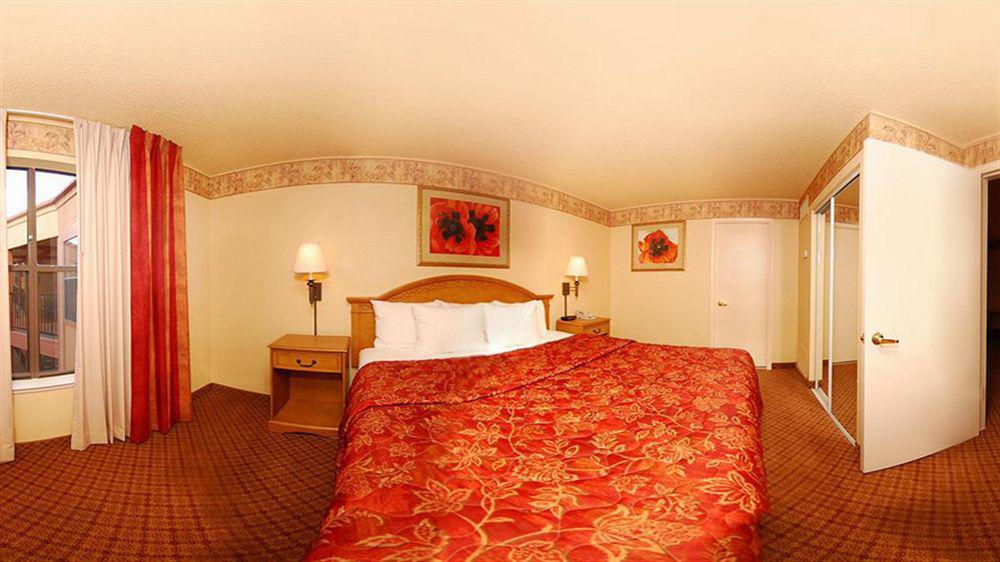 Pan American Inn And Suites アルバカーキ エクステリア 写真